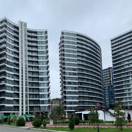 White Sails Apartment Батуми Экстерьер фото