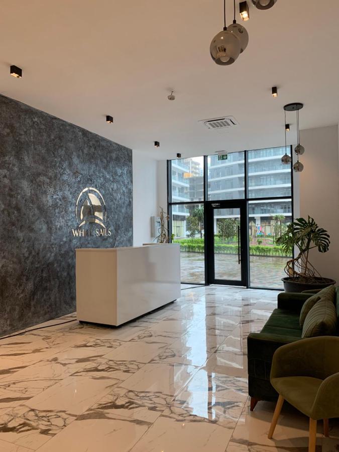White Sails Apartment Батуми Экстерьер фото
