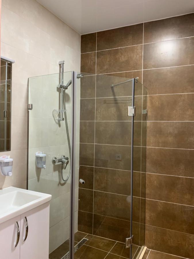 White Sails Apartment Батуми Экстерьер фото