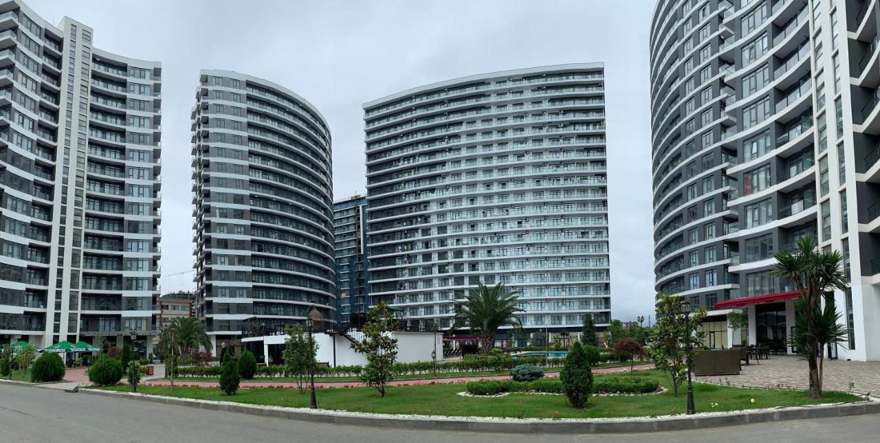White Sails Apartment Батуми Экстерьер фото