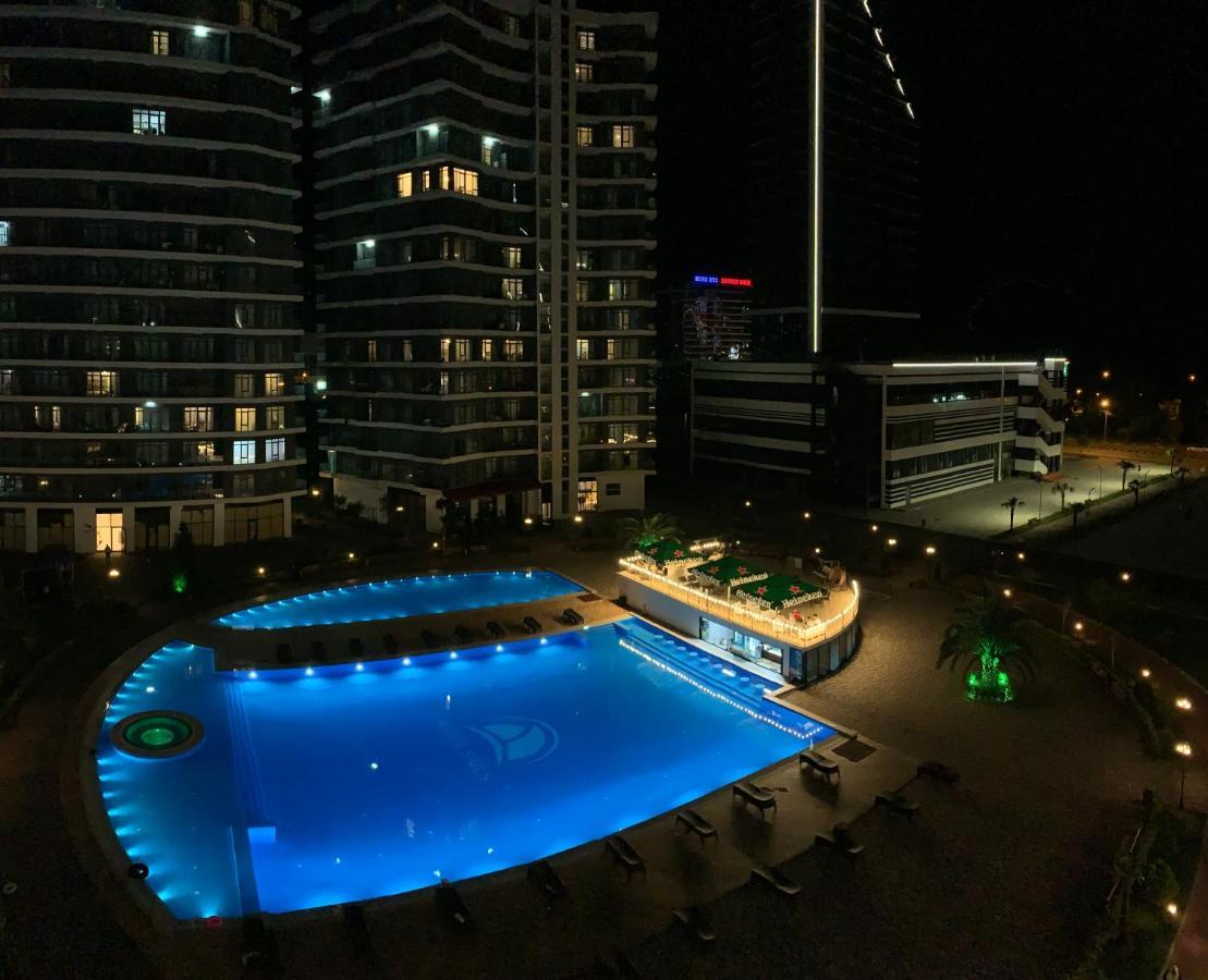White Sails Apartment Батуми Экстерьер фото